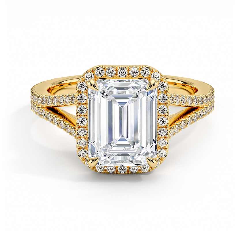 Anillo Aurora con diamante corte esmeralda, halo y banda abierta